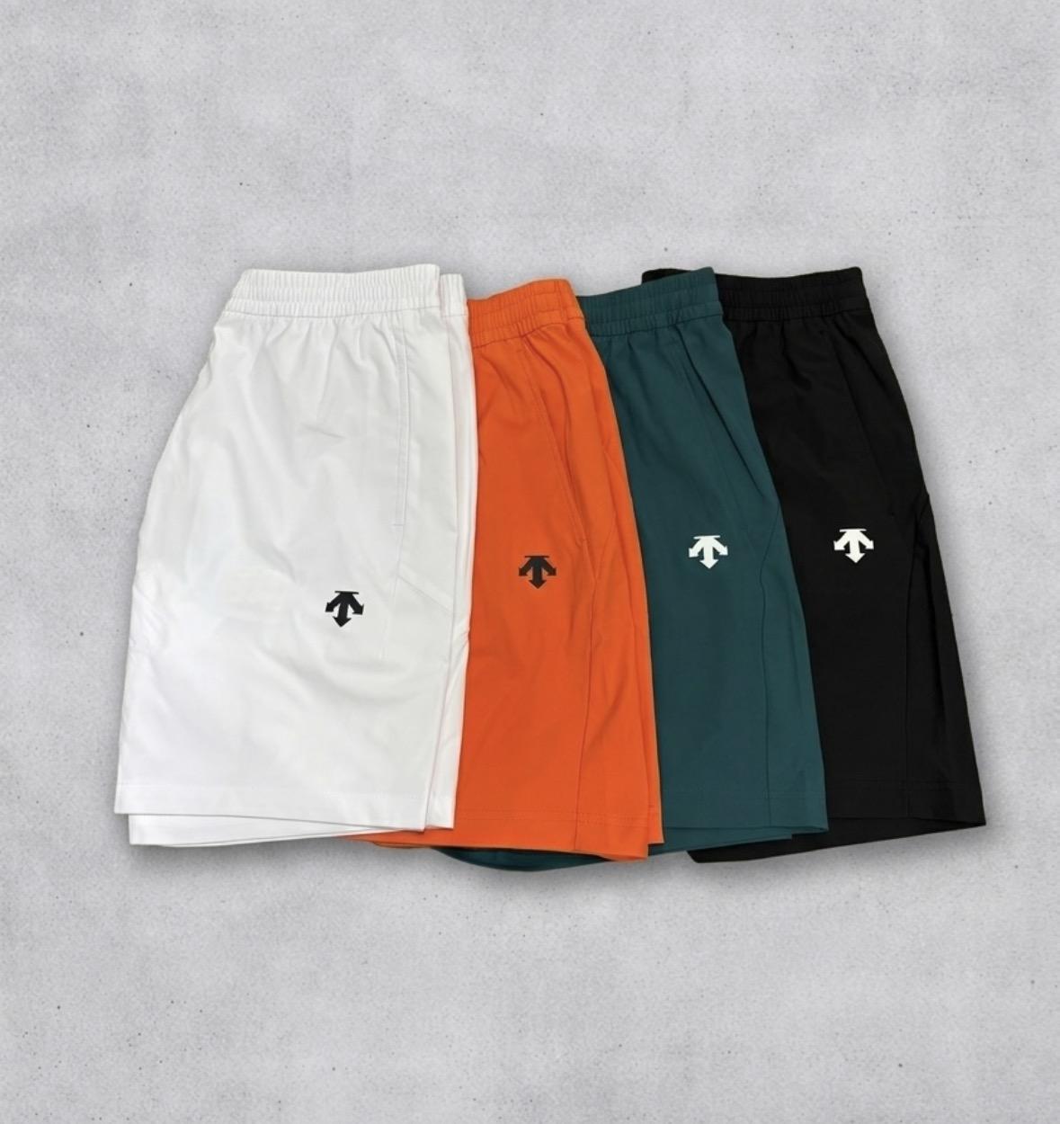 DESCENTE 迪桑特 26ss 經典小標膝上尼龍短褲